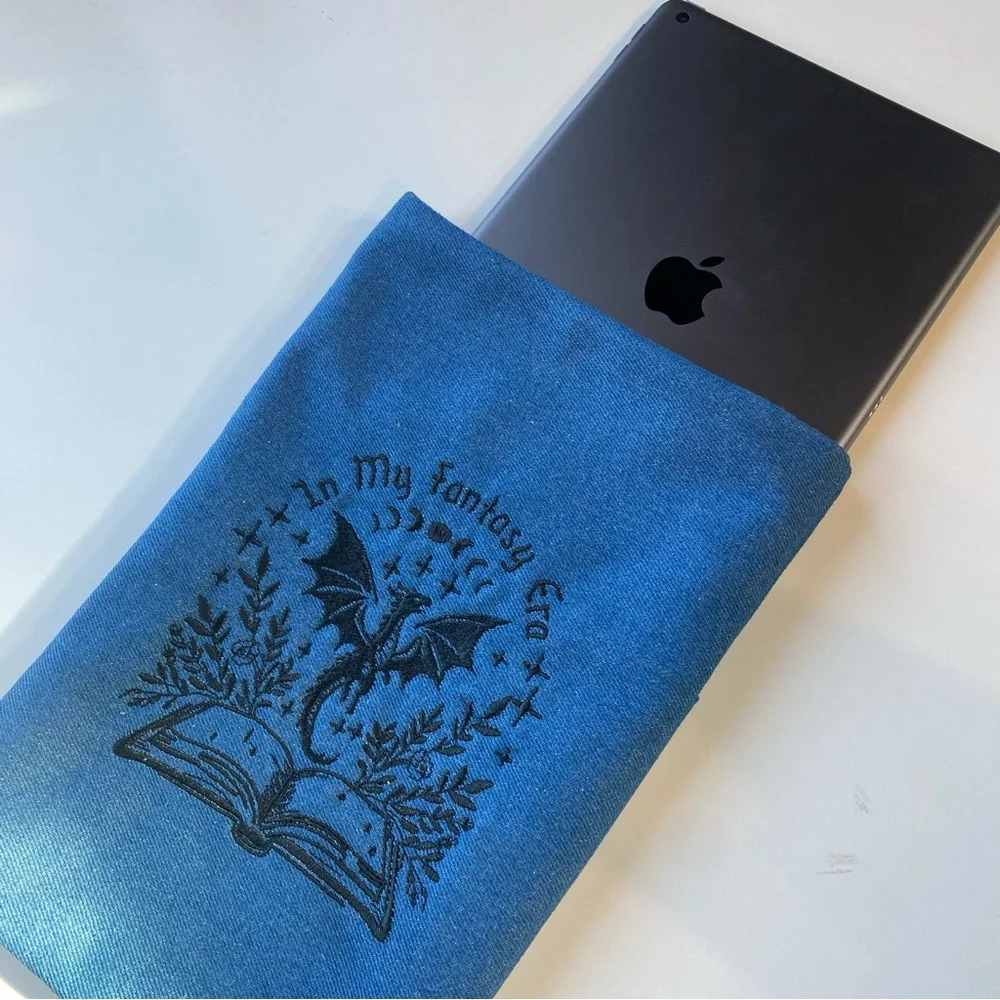 Fantasy Era Large Book/IPAD sleeve